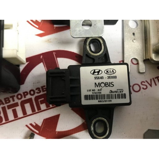 Комплект електроніки Kia Sorento 2.5CRDI 2002-2009 391004A810